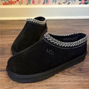 UGG Black Slip-On Shoes with Patterned Trim